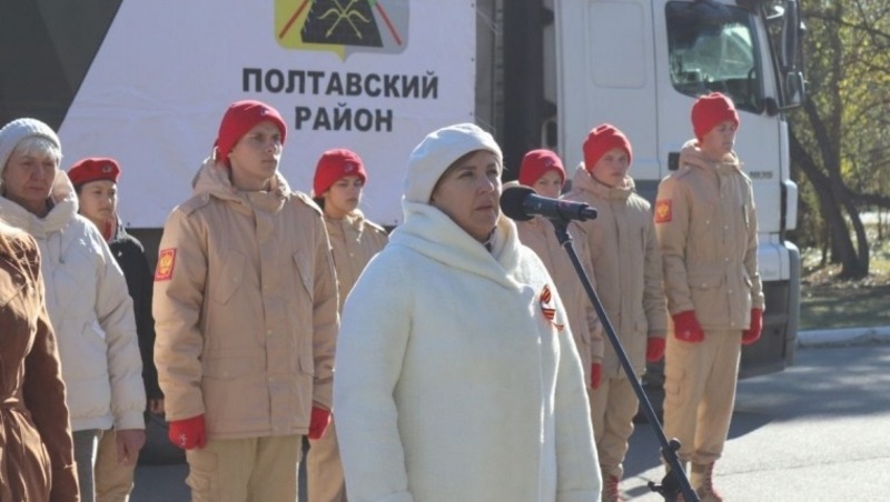 Из Полтавки в Стаханов отправили одиннадцатую фуру с гуманитарной помощью 