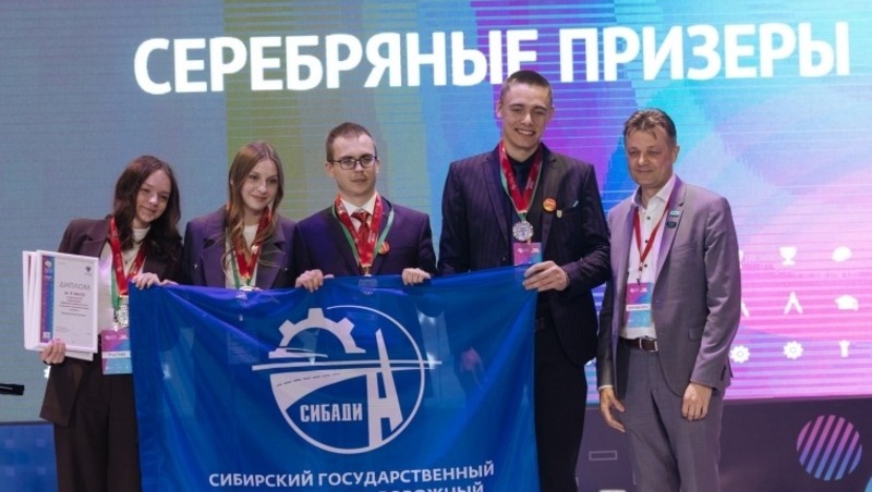Омские студенты завоевали серебро в финале международного инженерного чемпионата