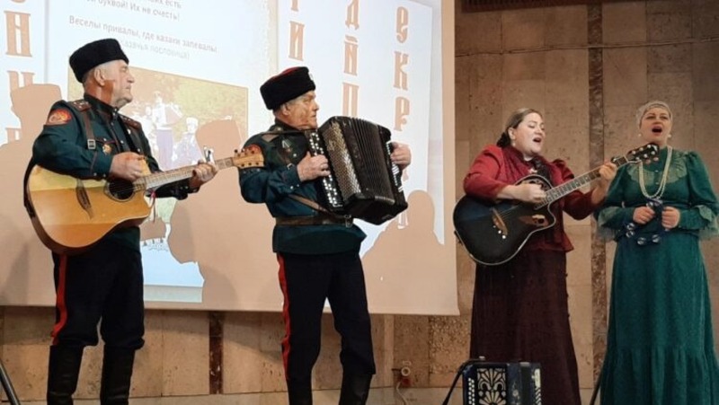 В Омском «Доме дружбы» состоялся казачий фестиваль «Наследие»