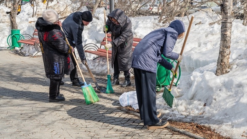 Общегородской месячник чистоты стартовал в Магадане
