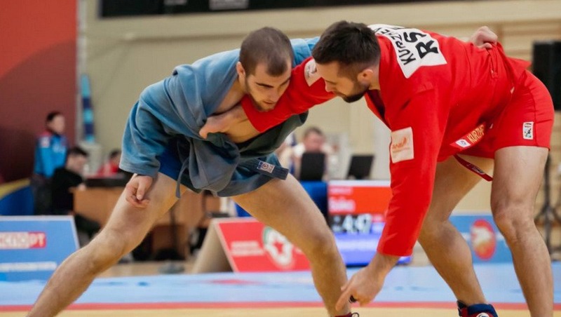 Более 400 спортсменов примут участие в Первенстве России по боевому самбо в Казани