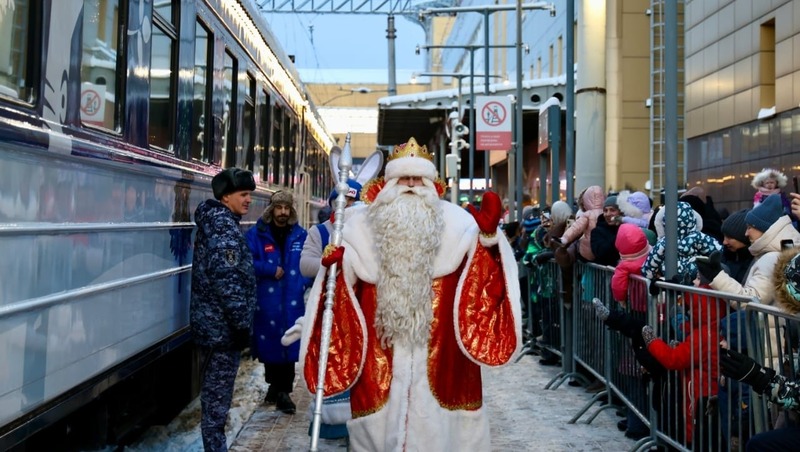 Около 12 тыс. человек посетили поезд Деда Мороза в Уфе