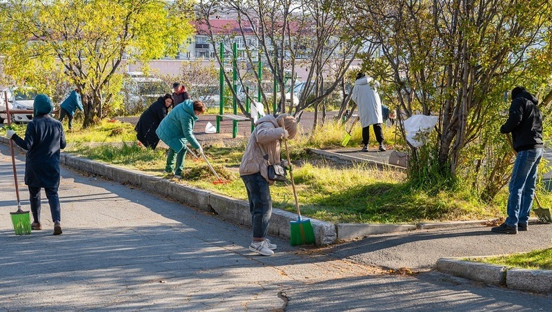 «Культурный субботник» провели в Городском парке Магадана