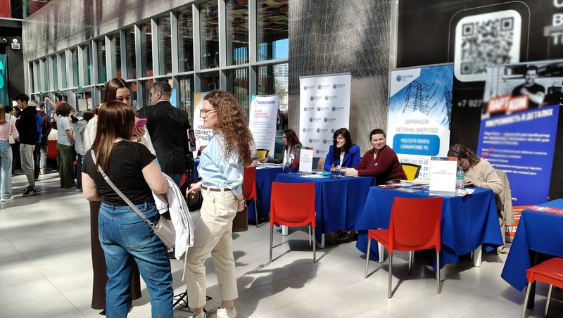 Более 2 тыс. вакансий представили для самарцев на ярмарке трудоустройства