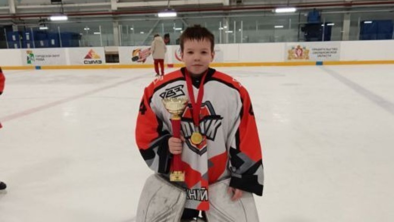 Д. Паслер подарил 12 билетов на Матч звёзд КХЛ следж-хоккейной команде «Уральские волки»