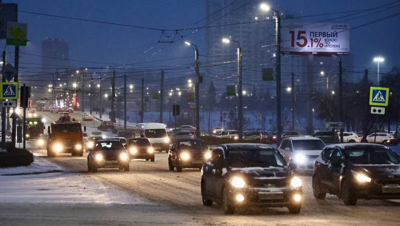 Движение на трассе М-5 в Челябинской области ограничили из-за снегопада
