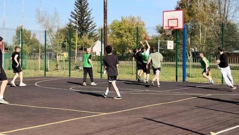 Новую спортплощадку открыли на ул. 27 Северной