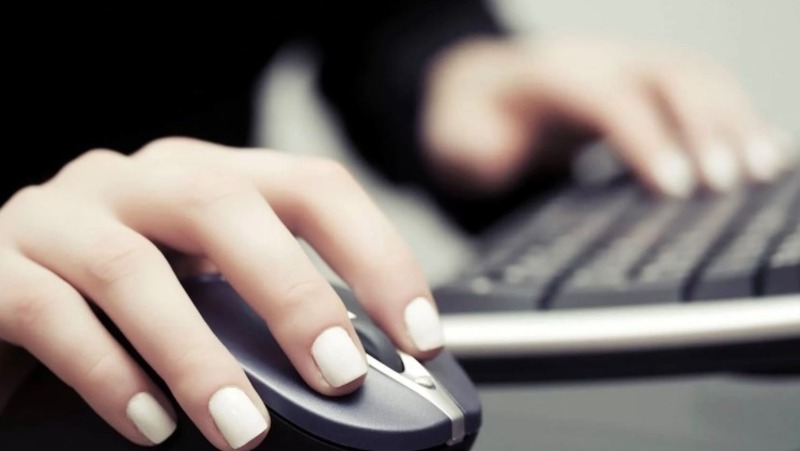 Магаданцев приглашают получить призы за знания о рабочих профессиях