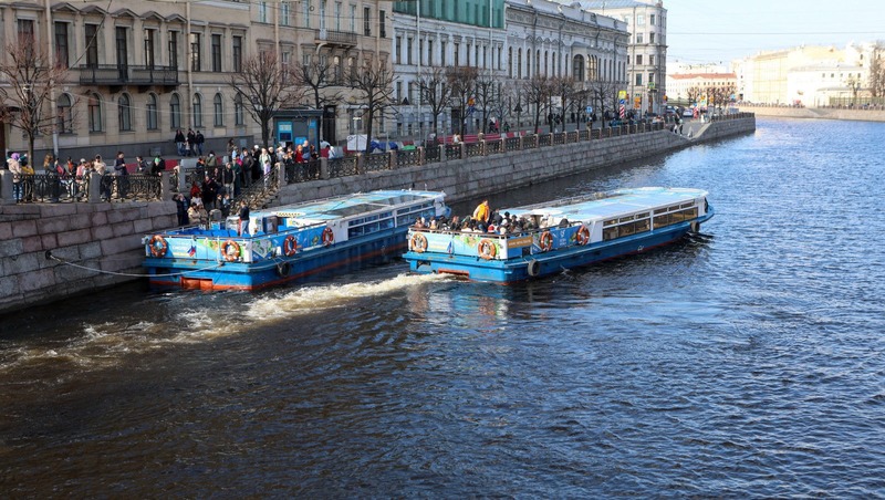 Петербург принял свыше 5 млн туристов за полгода
