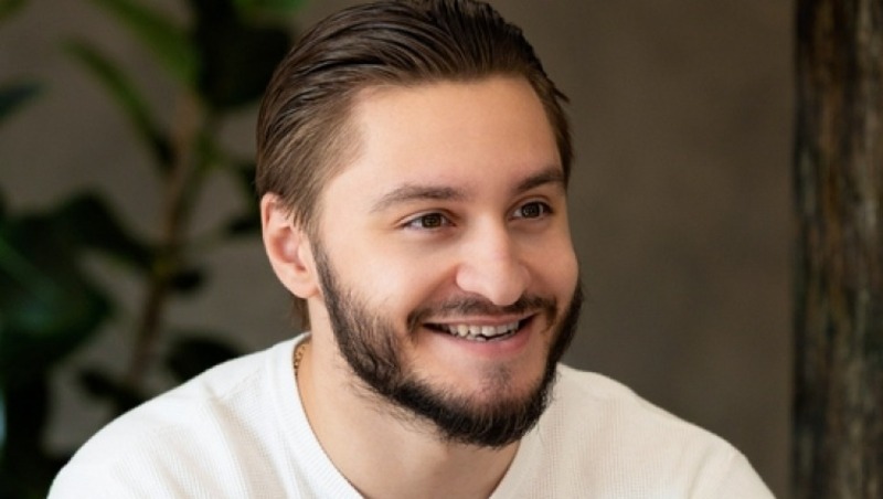 Семен Чистяков продлил контракт с омским "Авангардом"