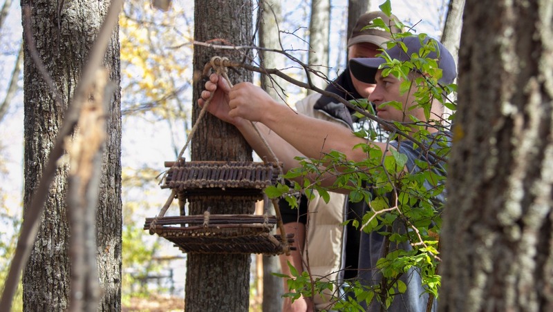 Волонтеры обновляют скворечники на экотропах Уфимского ожерелья