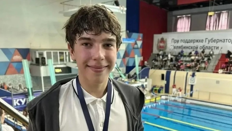 Магаданский пловец завоевал золото на всероссийских соревнований