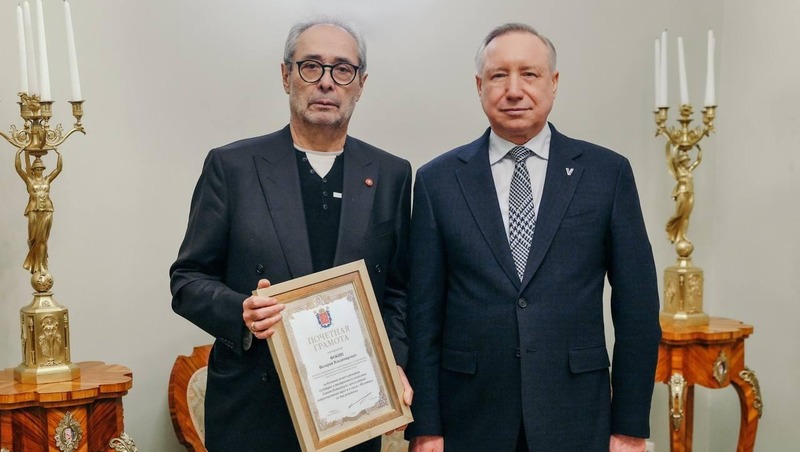 Александр Беглов поздравил Александринский театр с тремя юбилеями