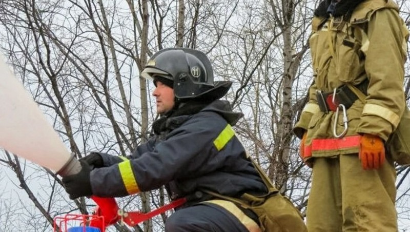 С.Носов поздравил колымских огнеборцев с профессиональным праздником