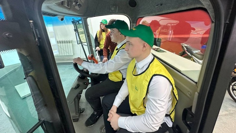 Более 400 школьников приняли участие в первом слёте аграрных классов в Екатеринбурге