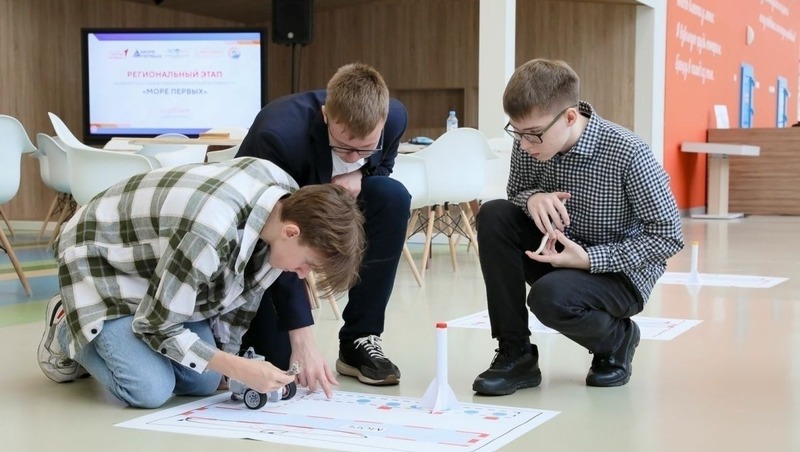 400 человек приняли участие в инженерном конкурсе «Море Первых» в Петербурге