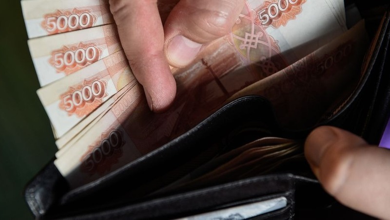 На 7,6% проиндексируют зарплаты некоторым категориям бюджетников с 1 октября
