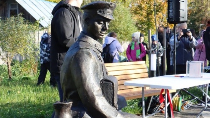 Почтовый сквер в честь Всемирного дня почты открылся в Ленобласти