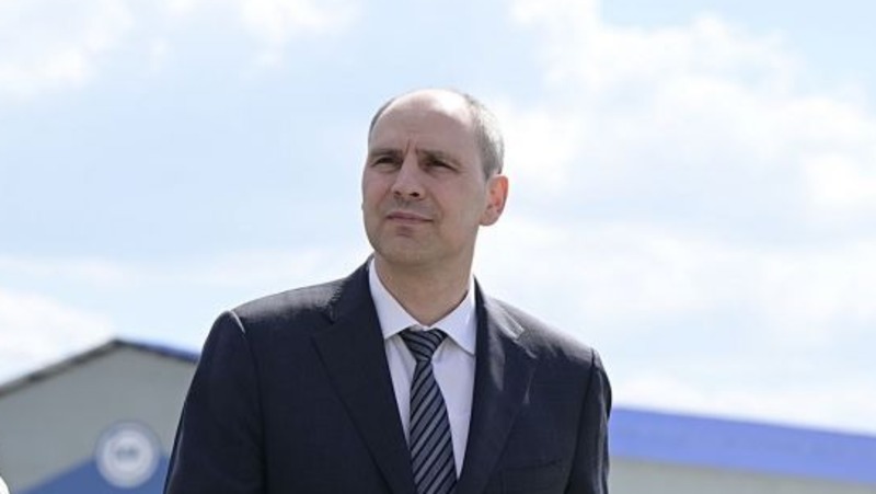 Денис Паслер поздравил уральцев с Международным днём защиты детей