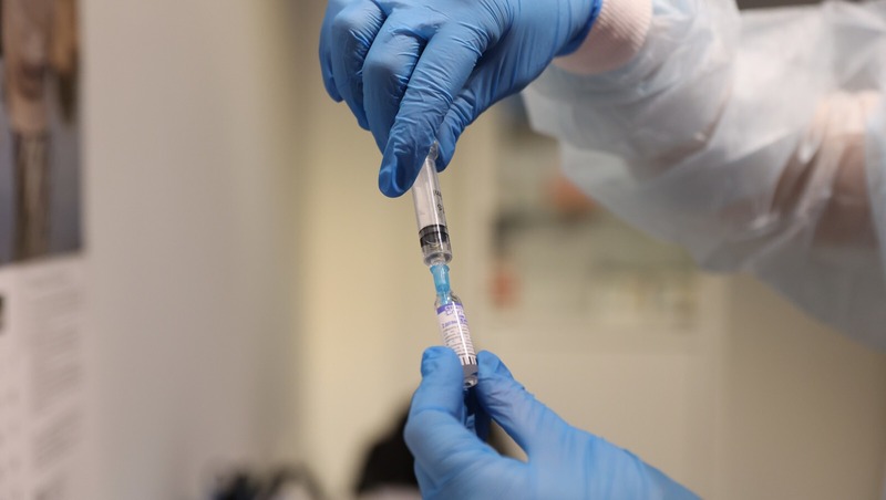 Вакцинация против гриппа для детей и беременных началась в Петербурге