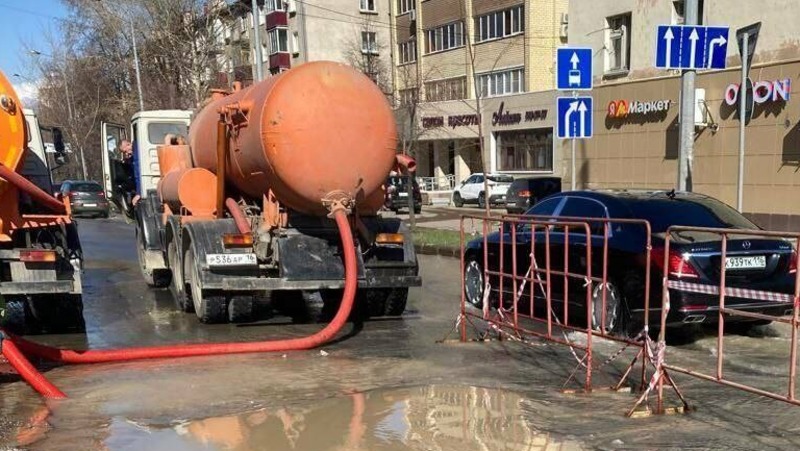 В Казани из-за аварии на улице Аделя Кутуя несколько домов останутся без воды