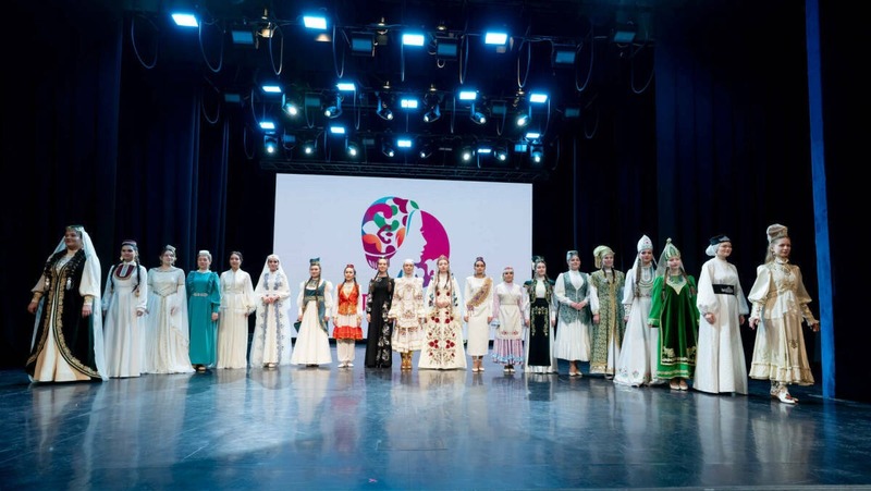 12 участниц вышли в финал республиканского конкурса «Татар кызы-2026» в Казани