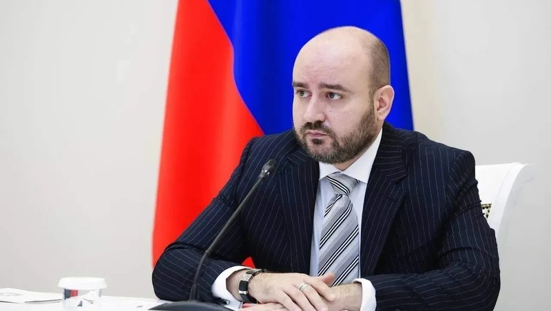 Федорищев поздравил жителей Самарской области с Днём Конституции РФ