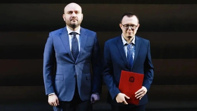 Федорищев вручил премии губернатора области за выдающиеся успехи людям с ОВЗ