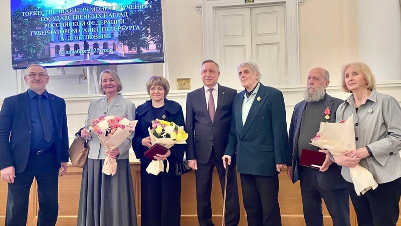 Беглов вручил почётные звания «Заслуженный художник РФ» 3-м петербуржцам
