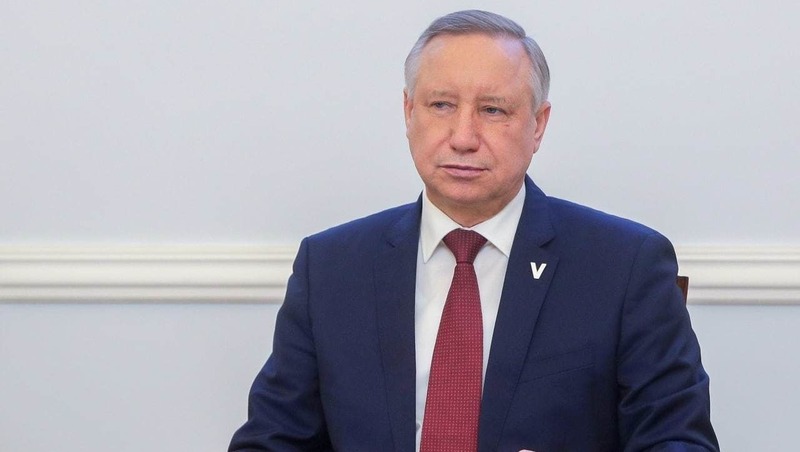 Беглов поздравил жителей с Днём семьи, любви и верности