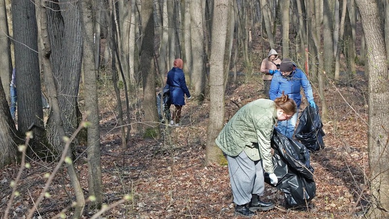 Более 67 тыс. человек вышли на общегородской субботник в Уфе