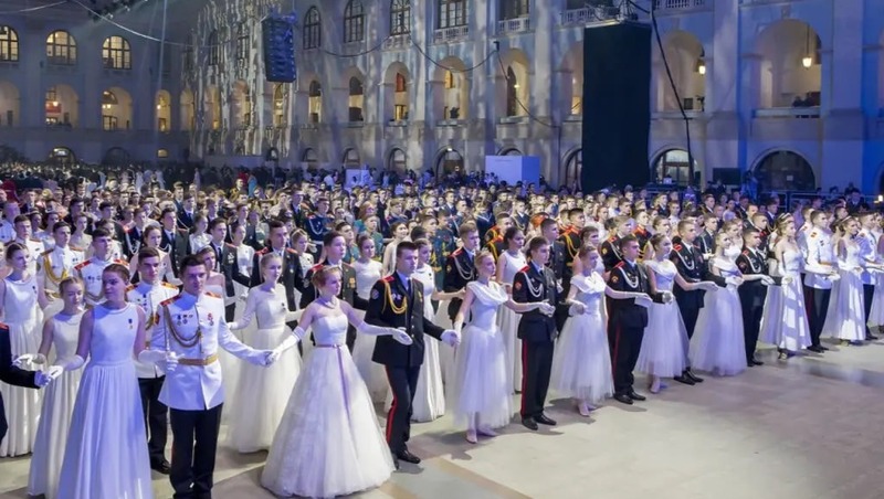 16 самарцев приняли участие в Международном Кремлёвском кадетском балу