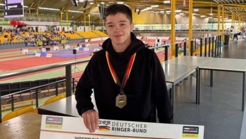 Алибек Амиров завоевал первое место в международном турнире по греко‑римской борьбе в Германии