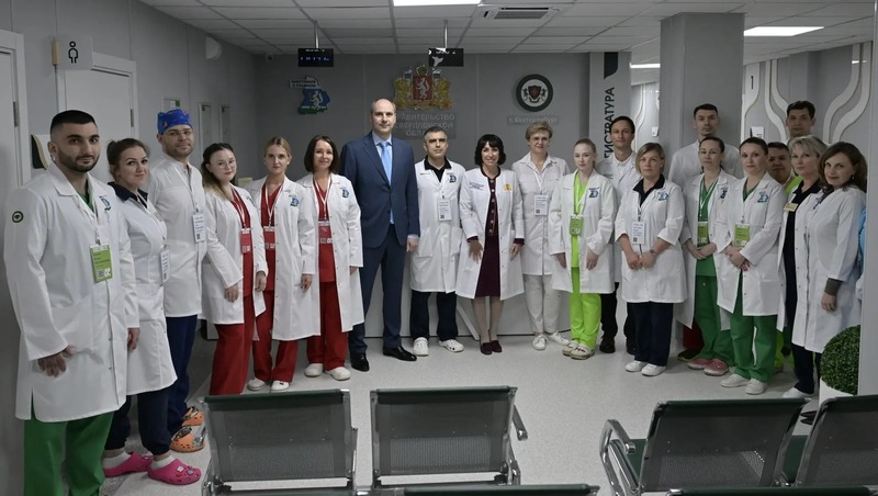В.Путин открыл по видеосвязи модульное отделение скорой помощи в Екатеринбурге