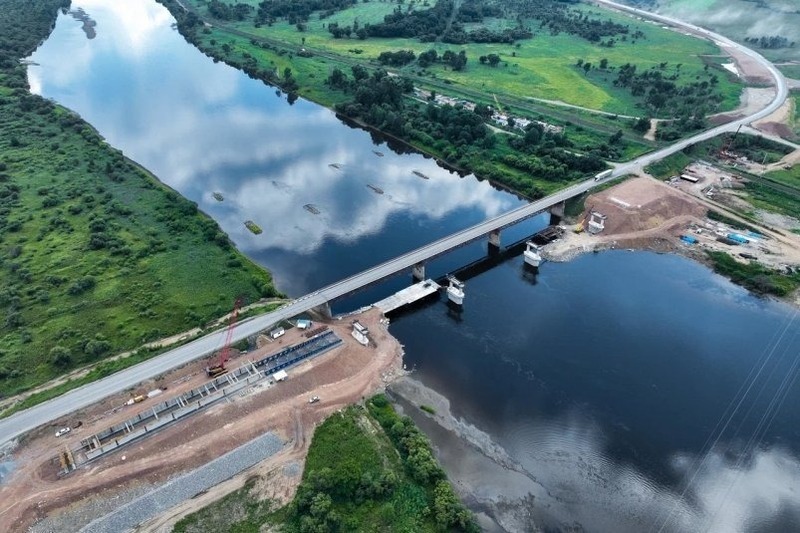 Реконструкция моста через р. Бикин завершится в 2026 году 