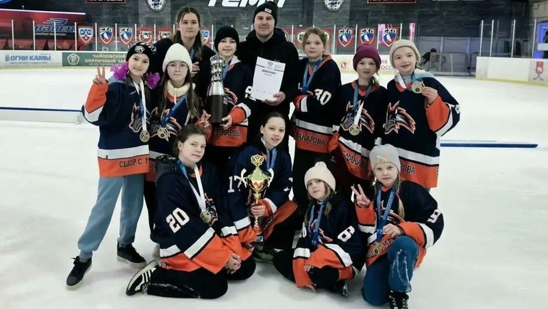 «Челябинские волчицы» выиграли всероссийский турнир по хоккею 3×3