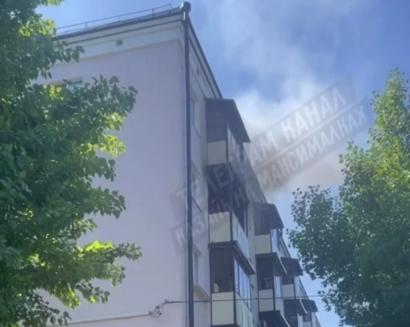 В Казани на Павлюхина вспыхнул пожар в жилом доме