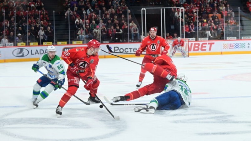 «Автомобилист» проиграл «Салавату Юлаеву» и выбыл из плей-офф КХЛ