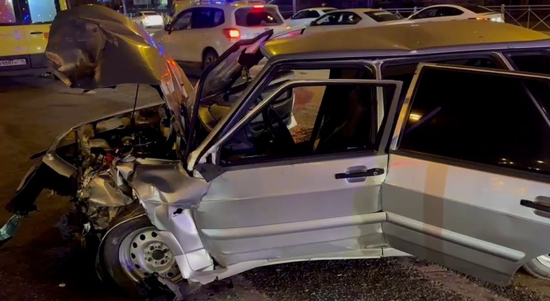 Три человека пострадали в ДТП на пересечении Ямашева и Бондаренко 