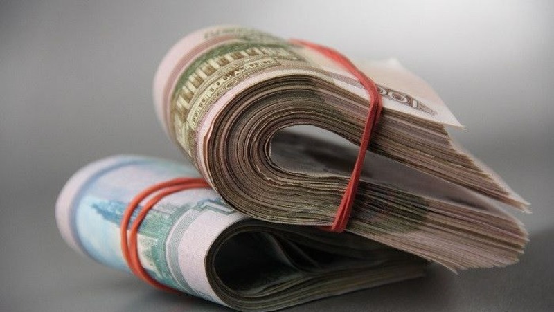 Омским бюджетникам увеличат оклады с 1 октября