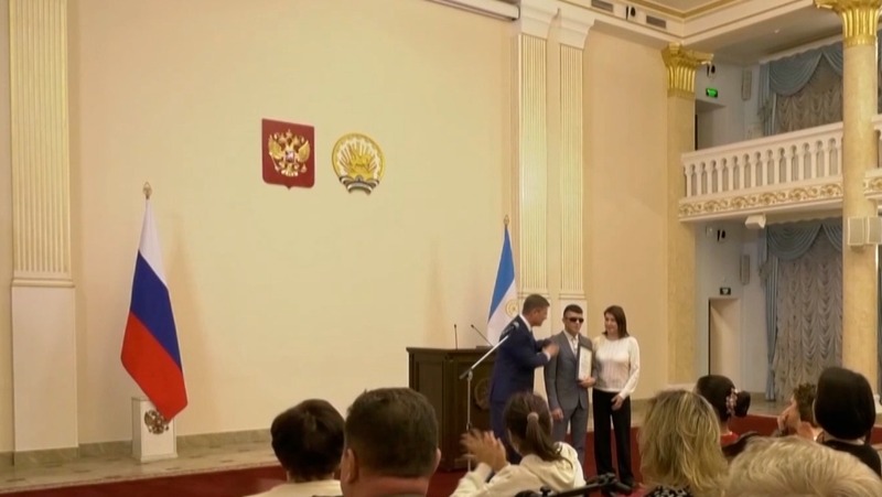 24 уфимца наградили за помощь детям с ОВЗ