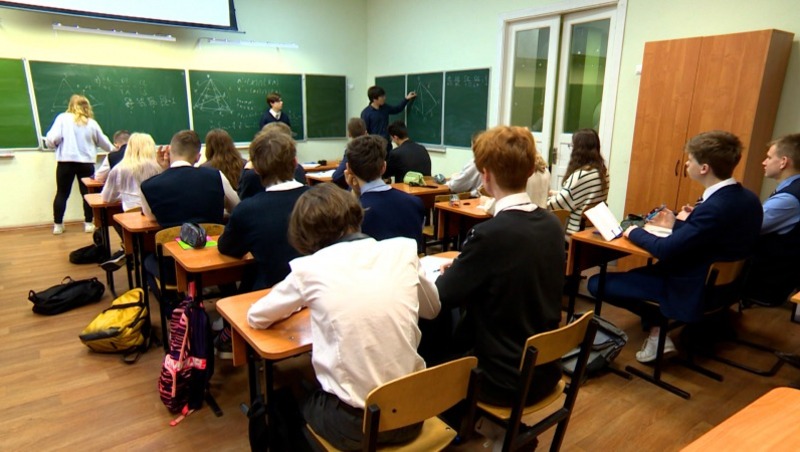 Выплаты победителям Всероссийской олимпиады школьников увеличат вдвое в Ленобласти