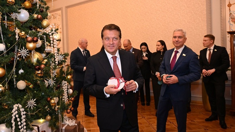 Метшин исполнит новогодние мечты 3-х детей в рамках акции «Ёлка желаний»