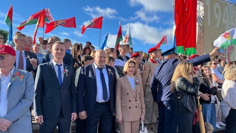 Мэр Шелест поздравил омичей с Днём единения народов России и Беларуси