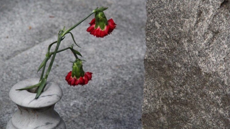 Мемориальную доску Герою России Сергею Мельникову открыли в Советском округе