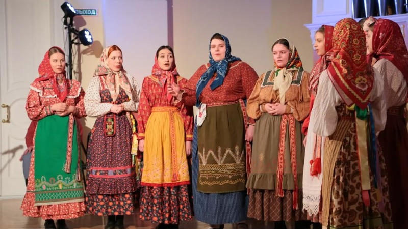 В Омске увеличился спрос на учителей народных танцев