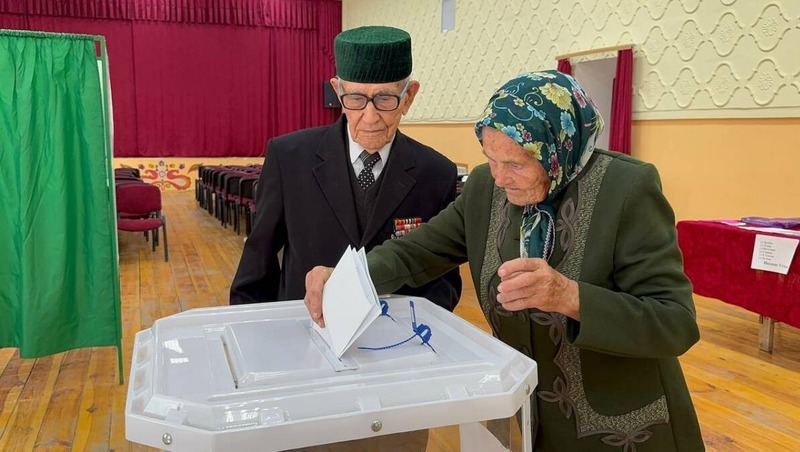 Экзитпол: 89% избирателей проголосовали за Рустама Минниханова