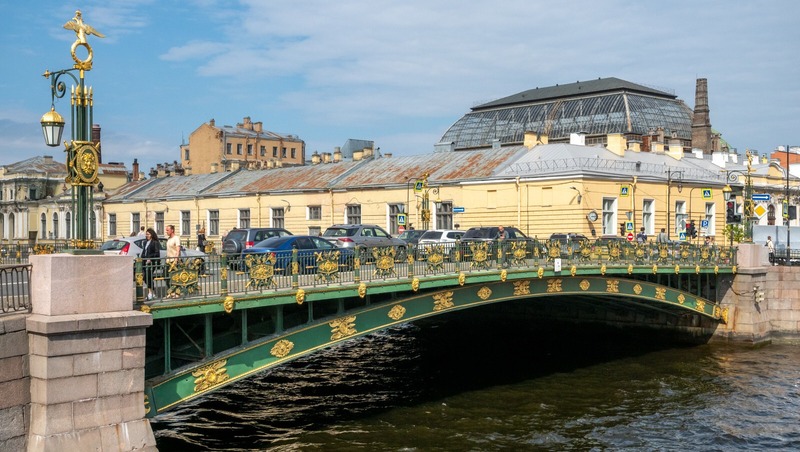 Валерий Москаленко поздравил петербуржцев с Днём рождения города