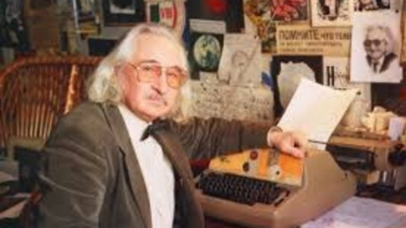 90 лет исполнилось нижегородскому кинорежиссёру Юрию Беспалову