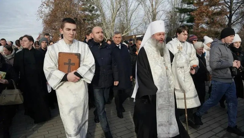 Вячеслав Федорищев принял участие в Крестном ходе в Самаре